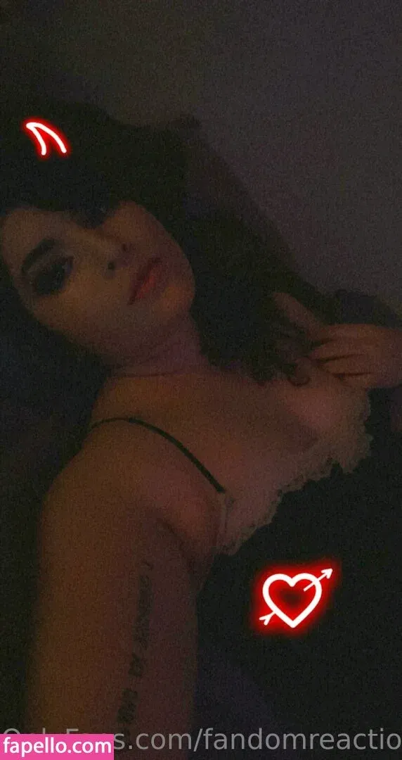 FandomReactions / fandomreactgirls Onlyfans Photo Gallery 