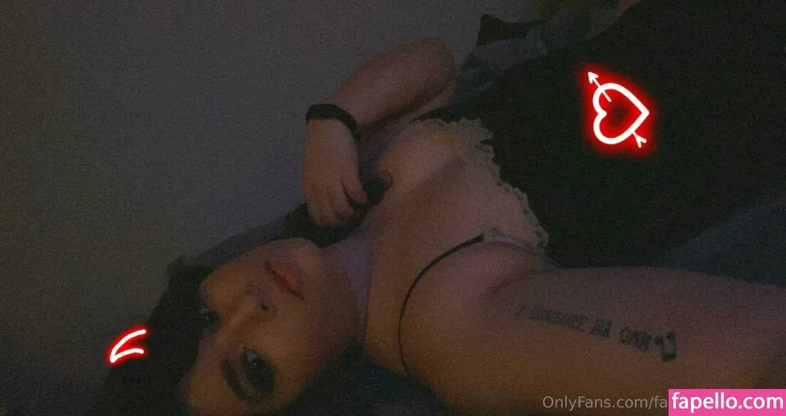 FandomReactions / fandomreactgirls Onlyfans Photo Gallery 