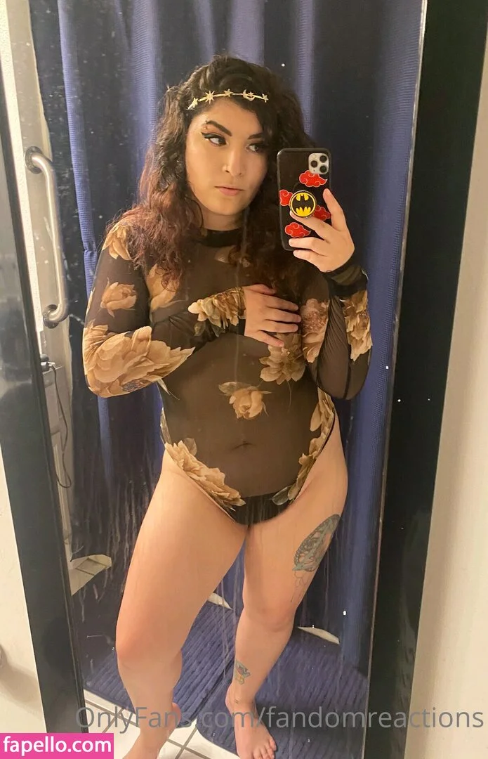 FandomReactions / fandomreactgirls Onlyfans Photo Gallery 