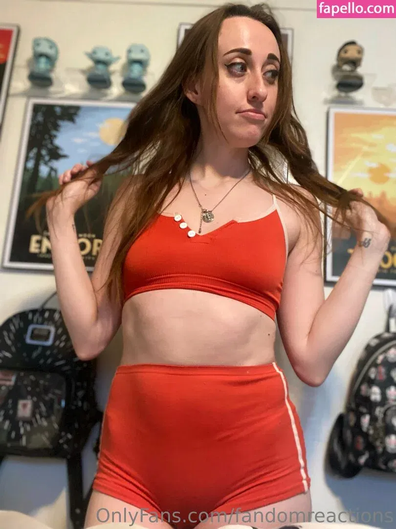 FandomReactions / fandomreactgirls Onlyfans Photo Gallery 