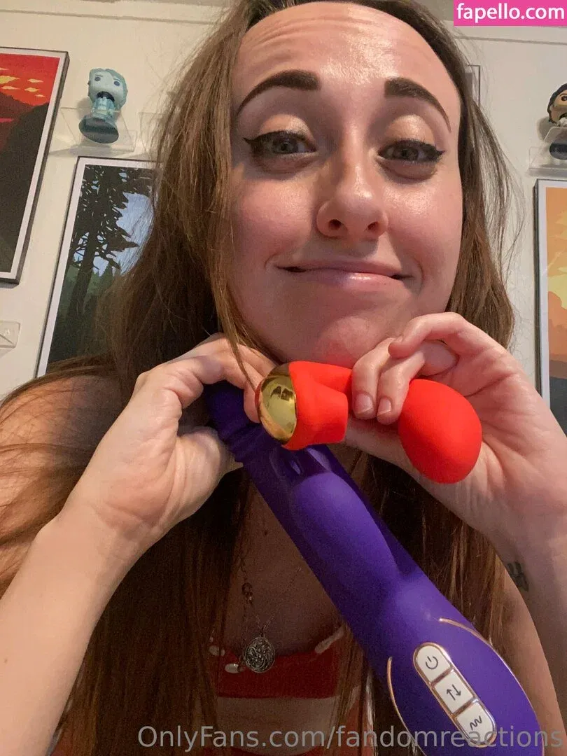 FandomReactions / fandomreactgirls Onlyfans Photo Gallery 