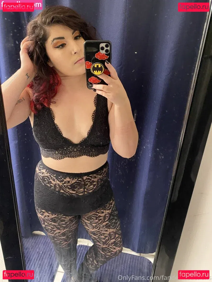 FandomReactions / fandomreactgirls Onlyfans Photo Gallery 