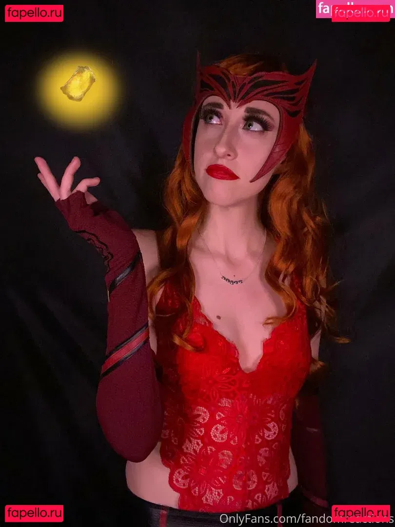 FandomReactions / fandomreactgirls Onlyfans Photo Gallery 