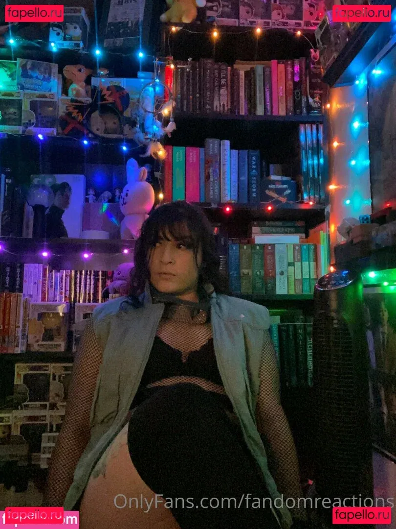 FandomReactions / fandomreactgirls Onlyfans Photo Gallery 
