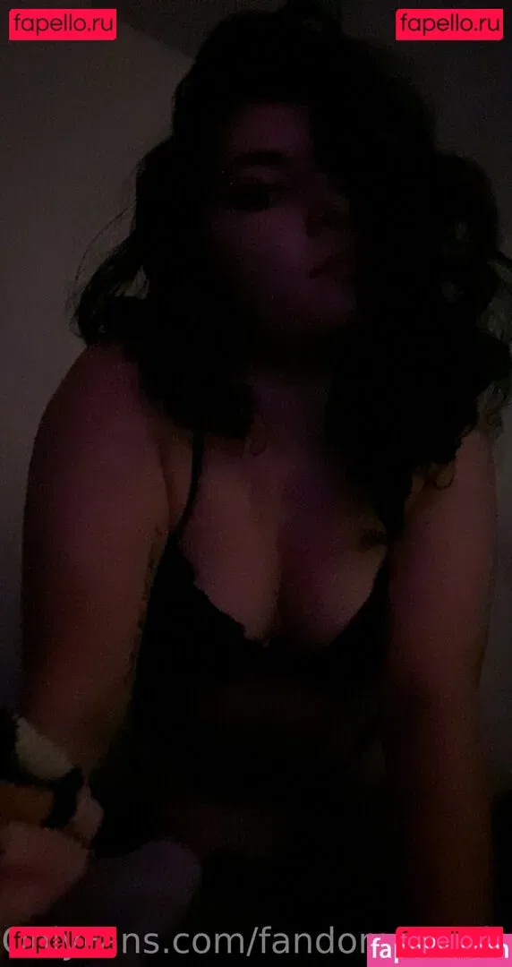 FandomReactions / fandomreactgirls Onlyfans Photo Gallery 