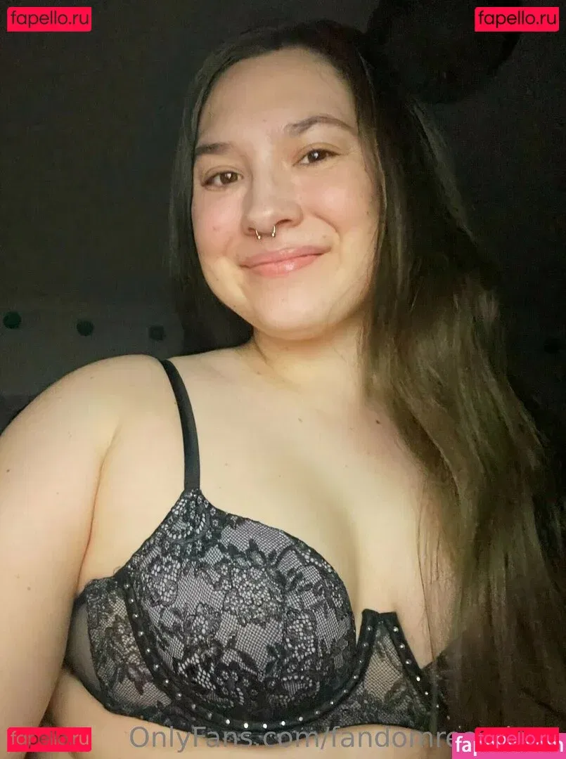 FandomReactions / fandomreactgirls Onlyfans Photo Gallery 