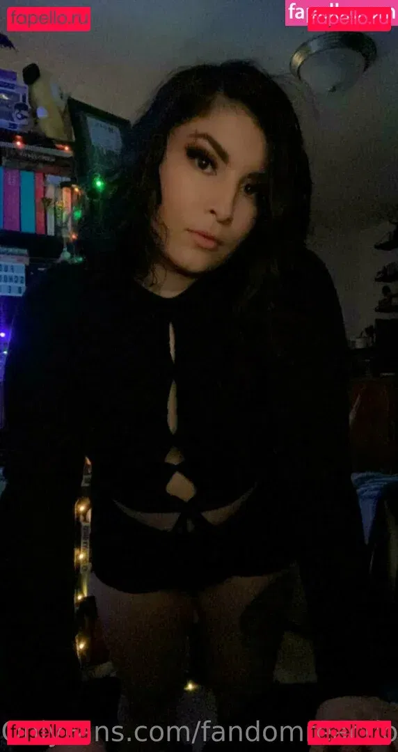 FandomReactions / fandomreactgirls Onlyfans Photo Gallery 