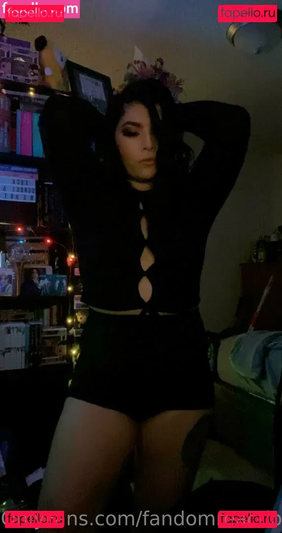 FandomReactions / fandomreactgirls Onlyfans Photo Gallery 