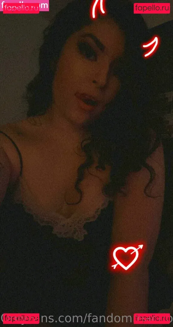 FandomReactions / fandomreactgirls Onlyfans Photo Gallery 