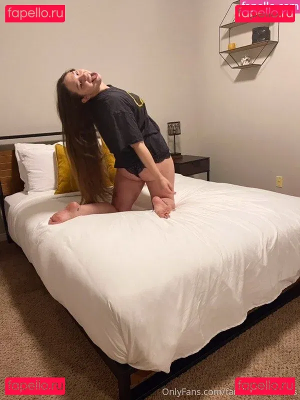 FandomReactions / fandomreactgirls Onlyfans Photo Gallery 