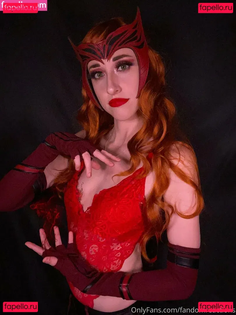 FandomReactions / fandomreactgirls Onlyfans Photo Gallery 