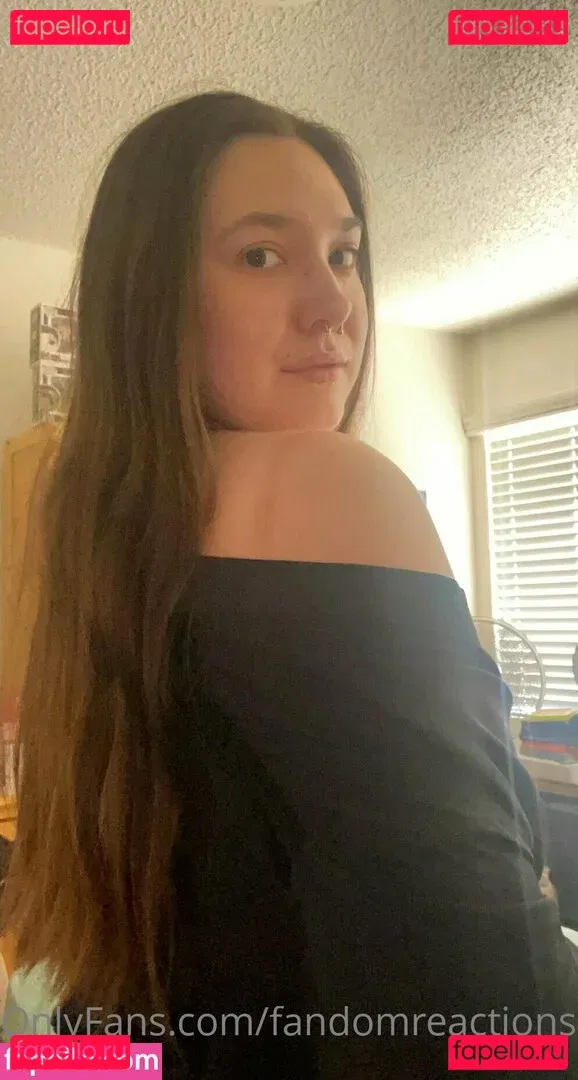 FandomReactions / fandomreactgirls Onlyfans Photo Gallery 