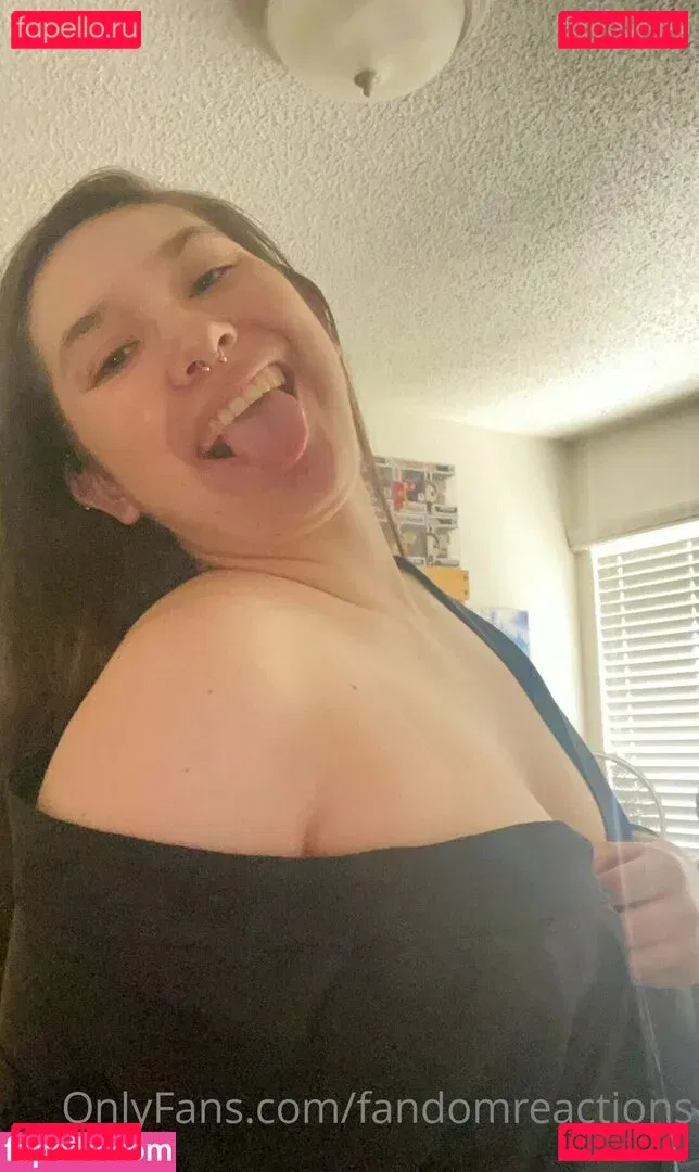 FandomReactions / fandomreactgirls Onlyfans Photo Gallery 
