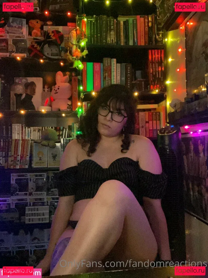 FandomReactions / fandomreactgirls Onlyfans Photo Gallery 