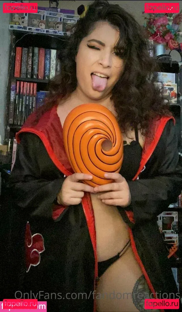 FandomReactions / fandomreactgirls Onlyfans Photo Gallery 