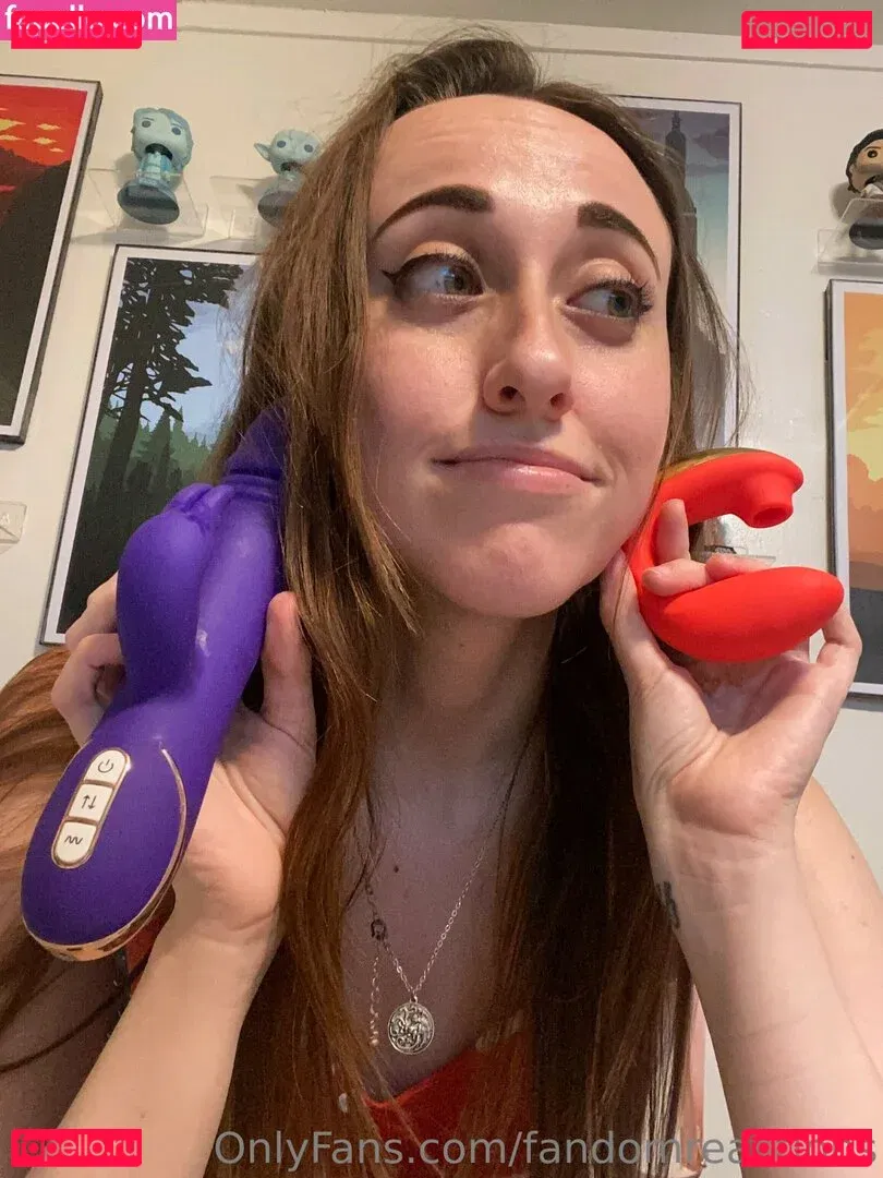 FandomReactions / fandomreactgirls Onlyfans Photo Gallery 