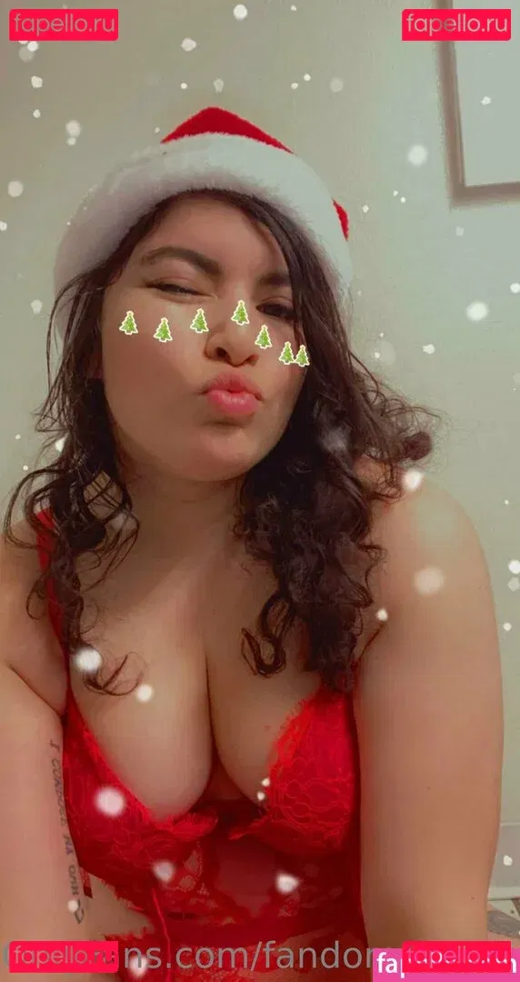 FandomReactions / fandomreactgirls Onlyfans Photo Gallery 