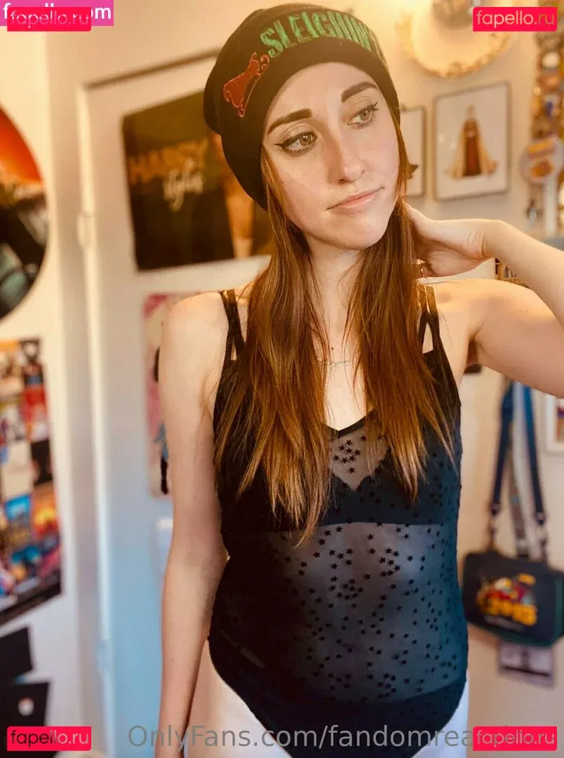 FandomReactions / fandomreactgirls Onlyfans Photo Gallery 