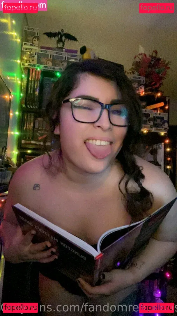 FandomReactions / fandomreactgirls Onlyfans Photo Gallery 