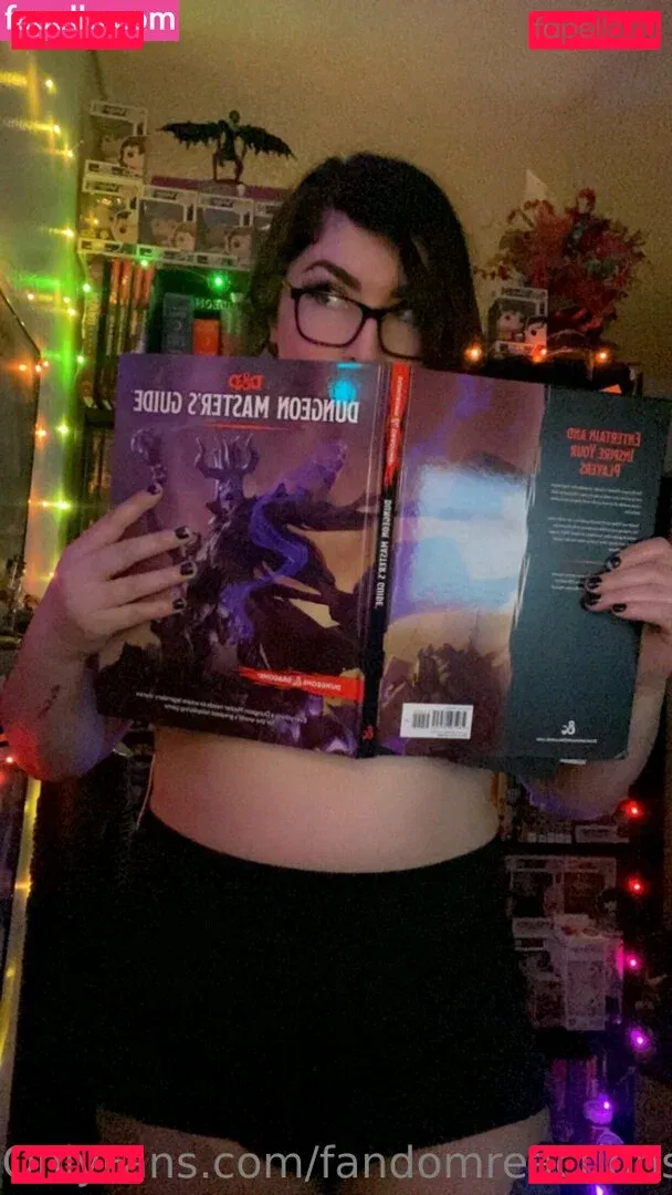 FandomReactions / fandomreactgirls Onlyfans Photo Gallery 