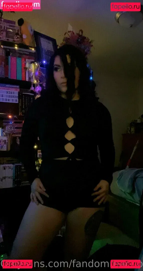 FandomReactions / fandomreactgirls Onlyfans Photo Gallery 