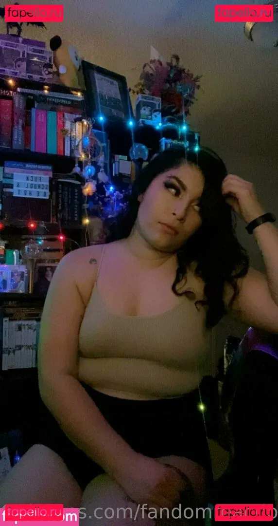 FandomReactions / fandomreactgirls Onlyfans Photo Gallery 