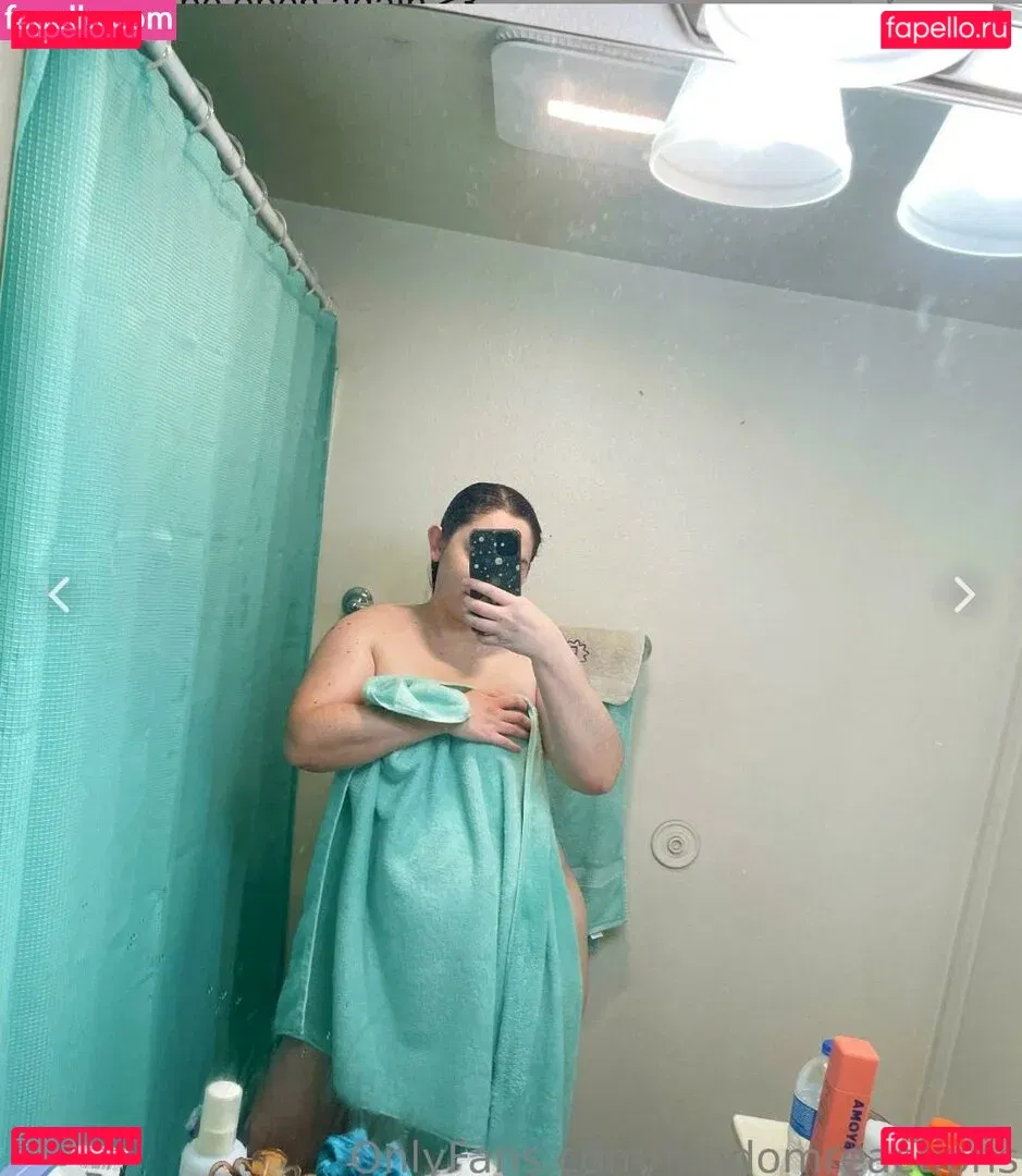 FandomReactions / fandomreactgirls Onlyfans Photo Gallery 