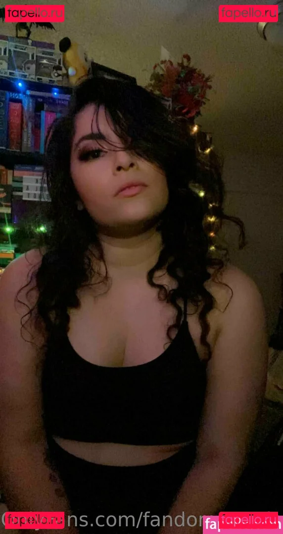 FandomReactions / fandomreactgirls Onlyfans Photo Gallery 