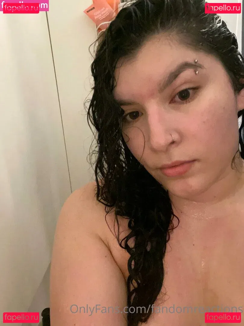 FandomReactions / fandomreactgirls Onlyfans Photo Gallery 