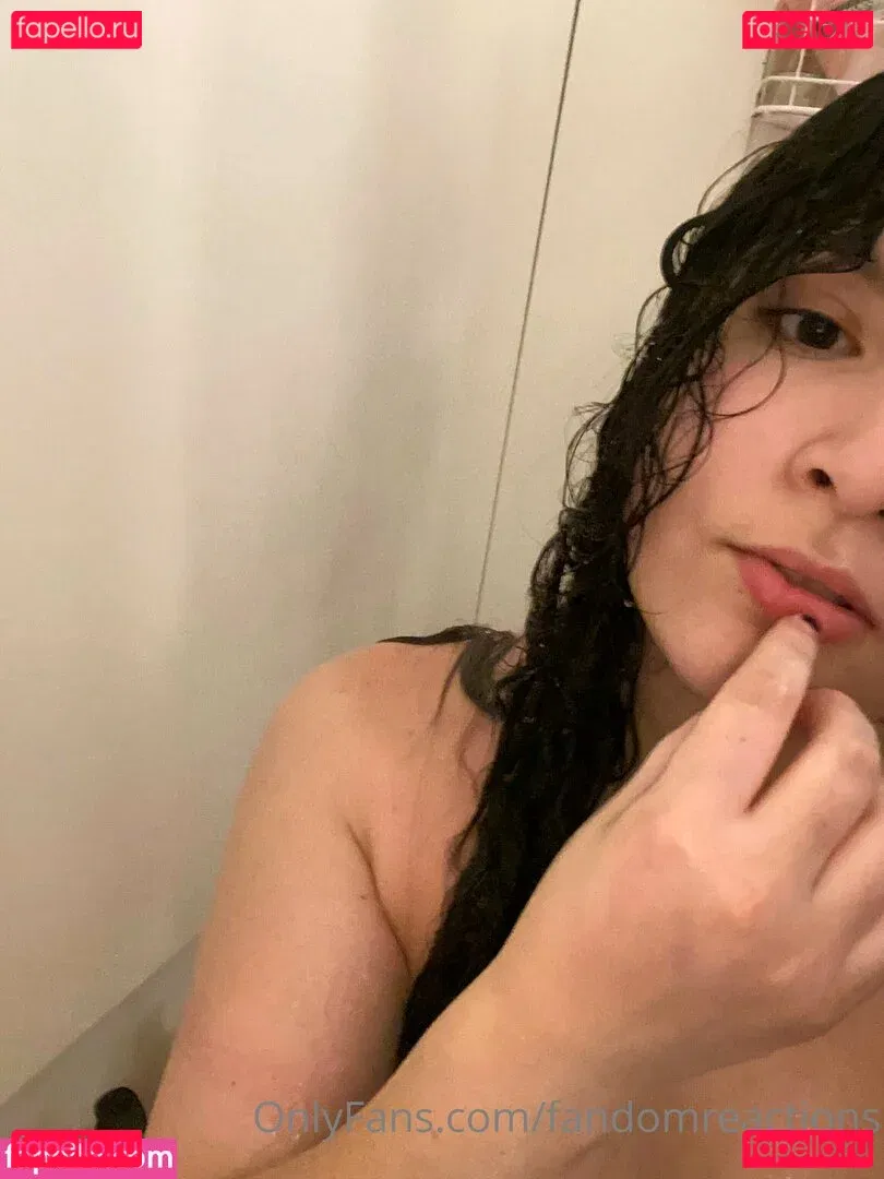 FandomReactions / fandomreactgirls Onlyfans Photo Gallery 