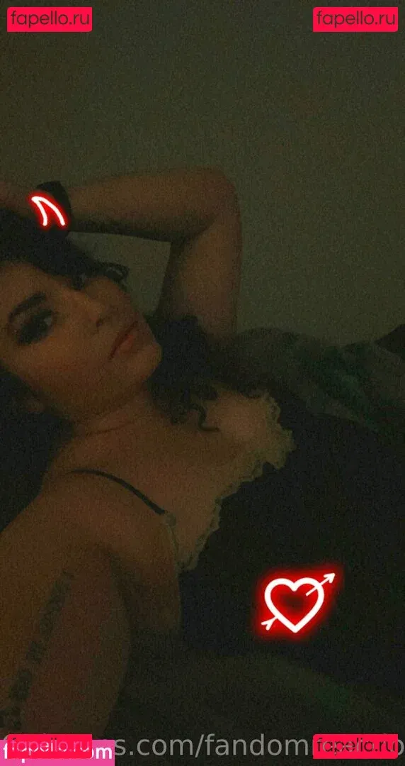 FandomReactions / fandomreactgirls Onlyfans Photo Gallery 