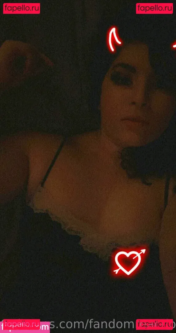 FandomReactions / fandomreactgirls Onlyfans Photo Gallery 