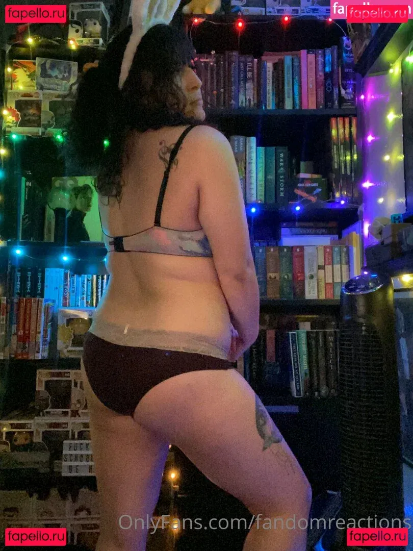 FandomReactions / fandomreactgirls Onlyfans Photo Gallery 