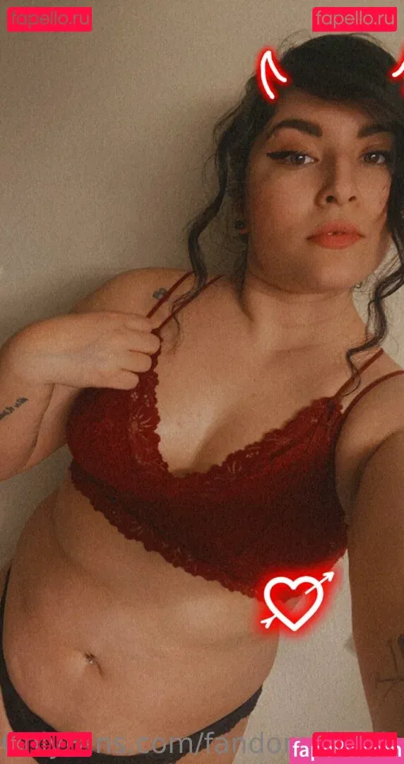 FandomReactions / fandomreactgirls Onlyfans Photo Gallery 