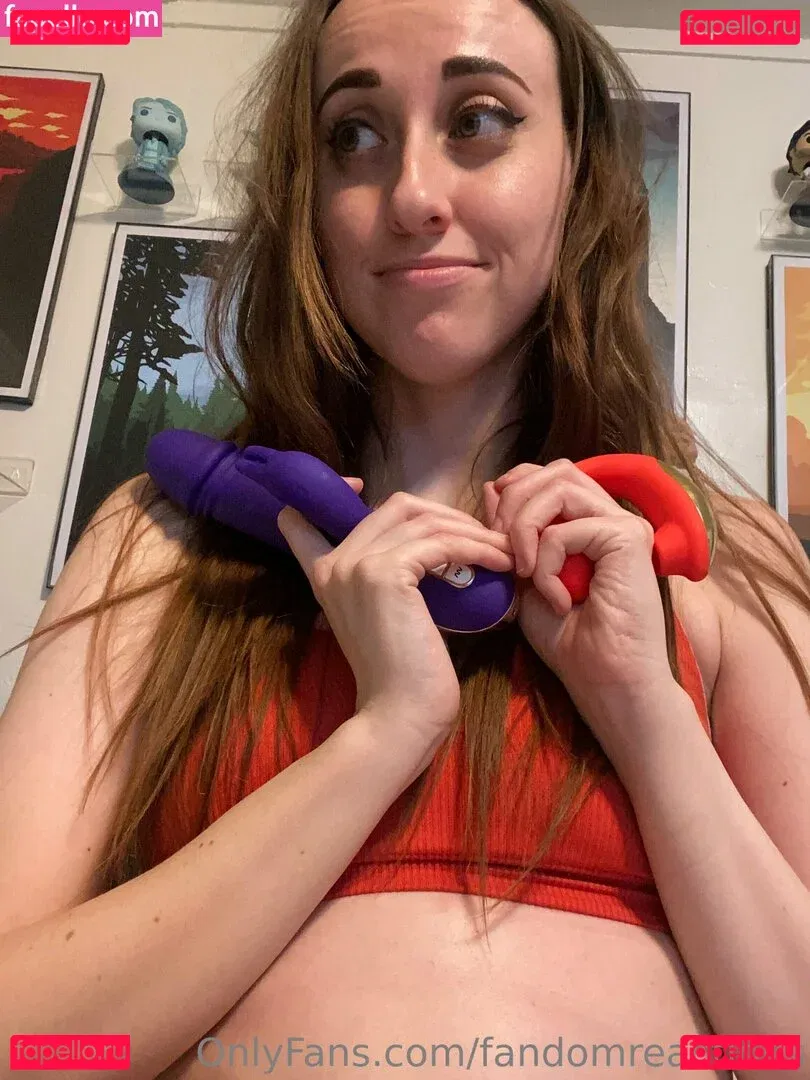 FandomReactions / fandomreactgirls Onlyfans Photo Gallery 