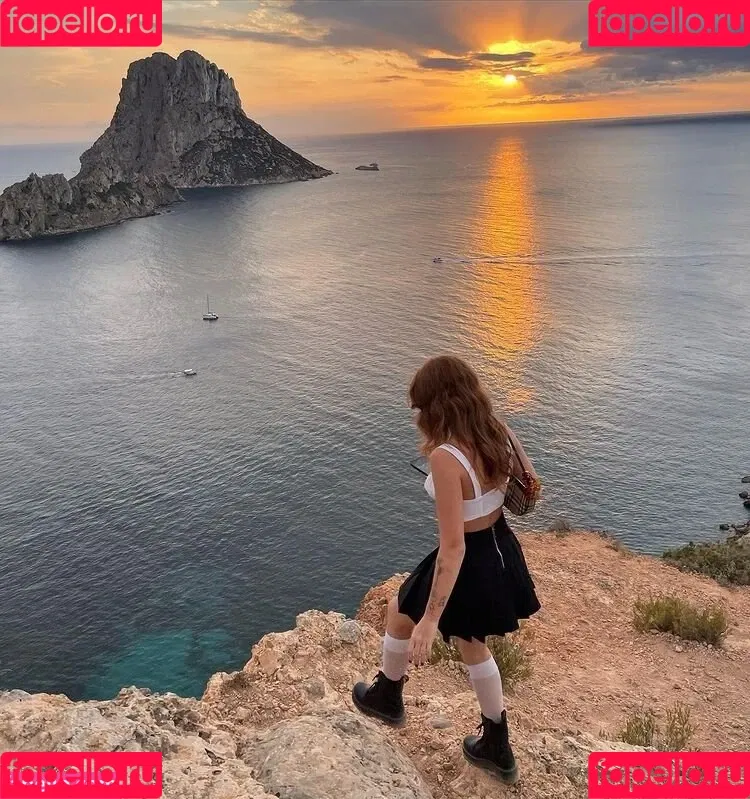 Renata Ri / renata_ri / ri.www / riwww Onlyfans Photo Gallery 