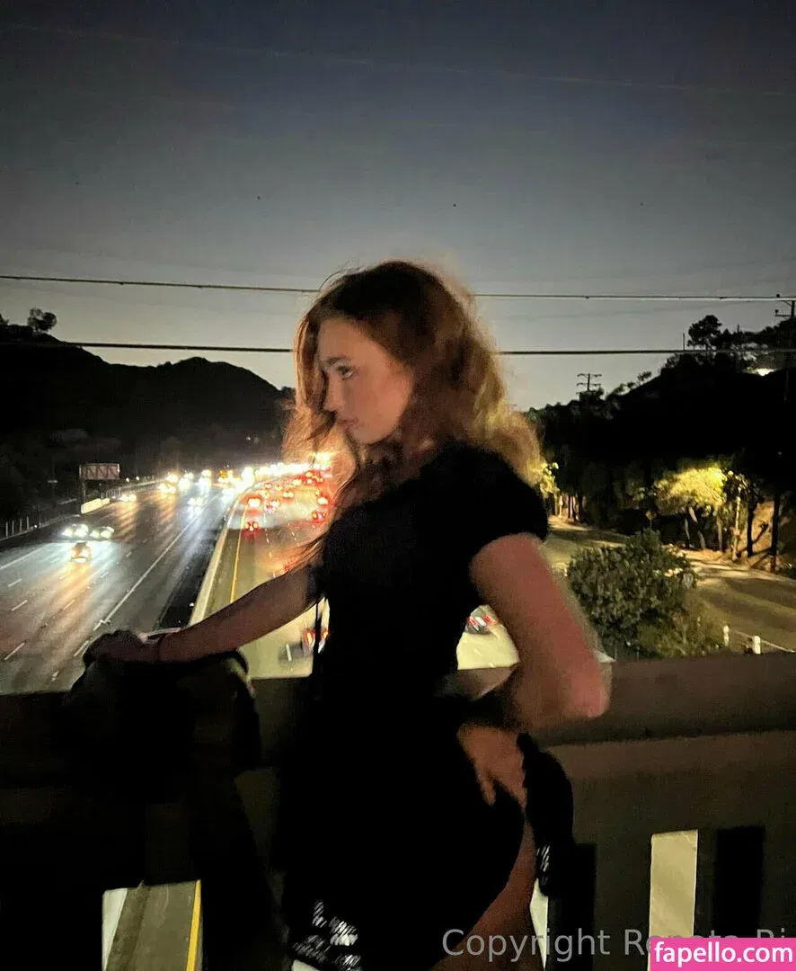 Renata Ri / renata_ri / ri.www / riwww Onlyfans Photo Gallery 