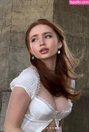 Renata Ri / renata_ri / ri.www / riwww Onlyfans Photo Gallery 