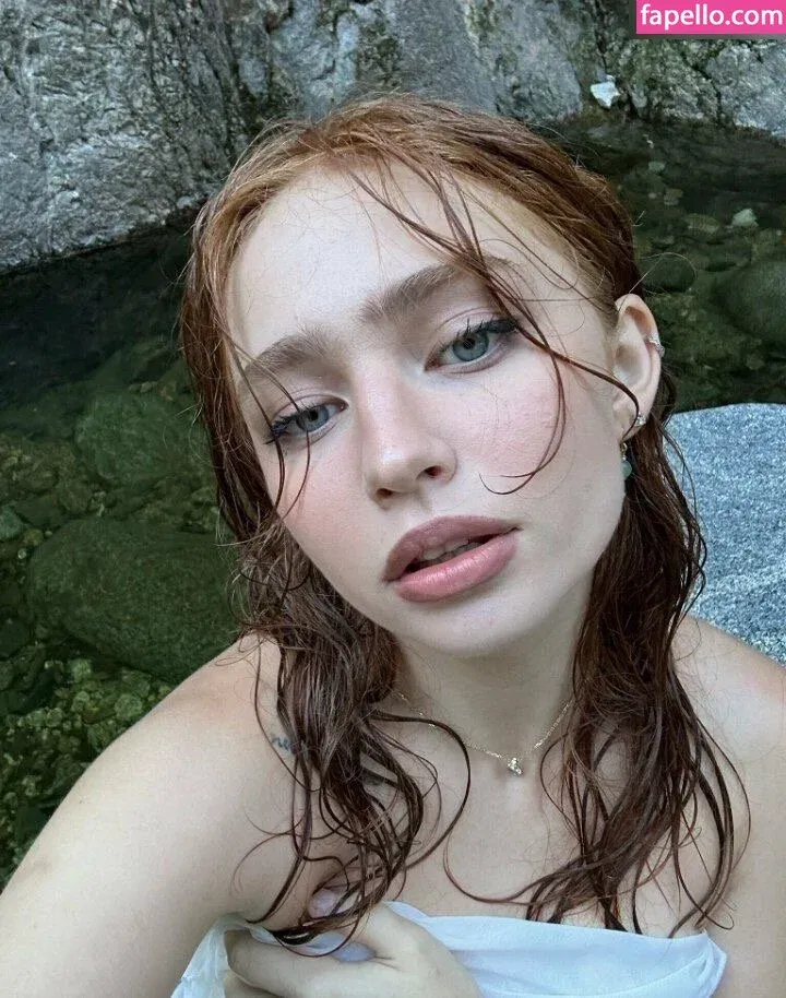 Renata Ri / renata_ri / ri.www / riwww Onlyfans Photo Gallery 