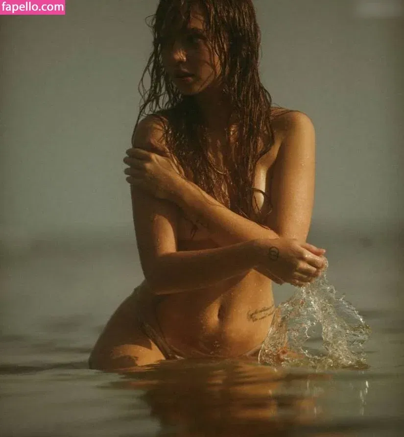 Renata Ri / renata_ri / ri.www / riwww Onlyfans Photo Gallery 