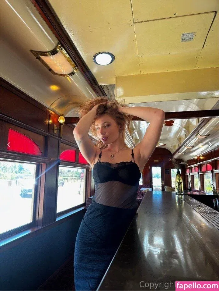 Renata Ri / renata_ri / ri.www / riwww Onlyfans Photo Gallery 