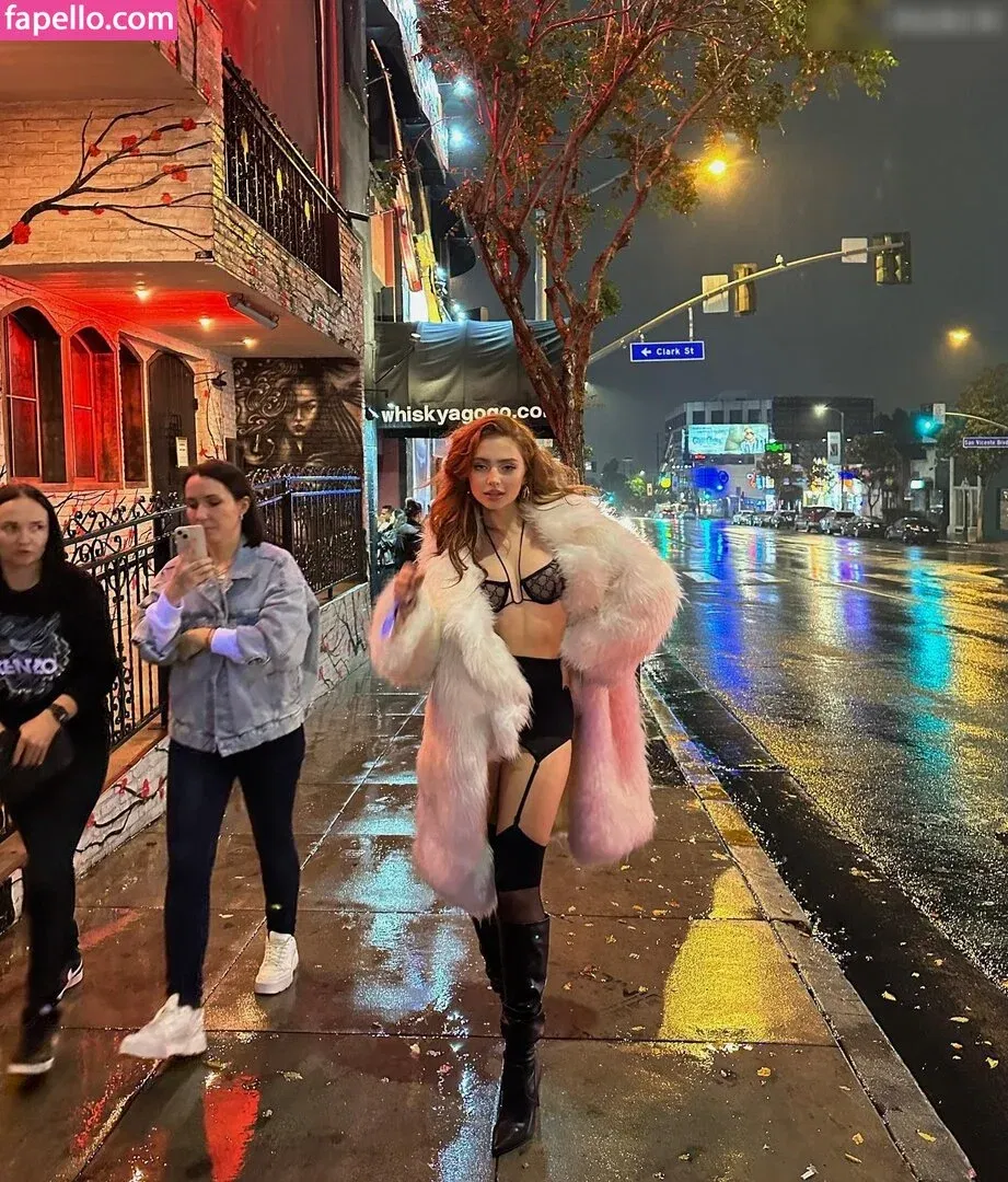 Renata Ri / renata_ri / ri.www / riwww Onlyfans Photo Gallery 