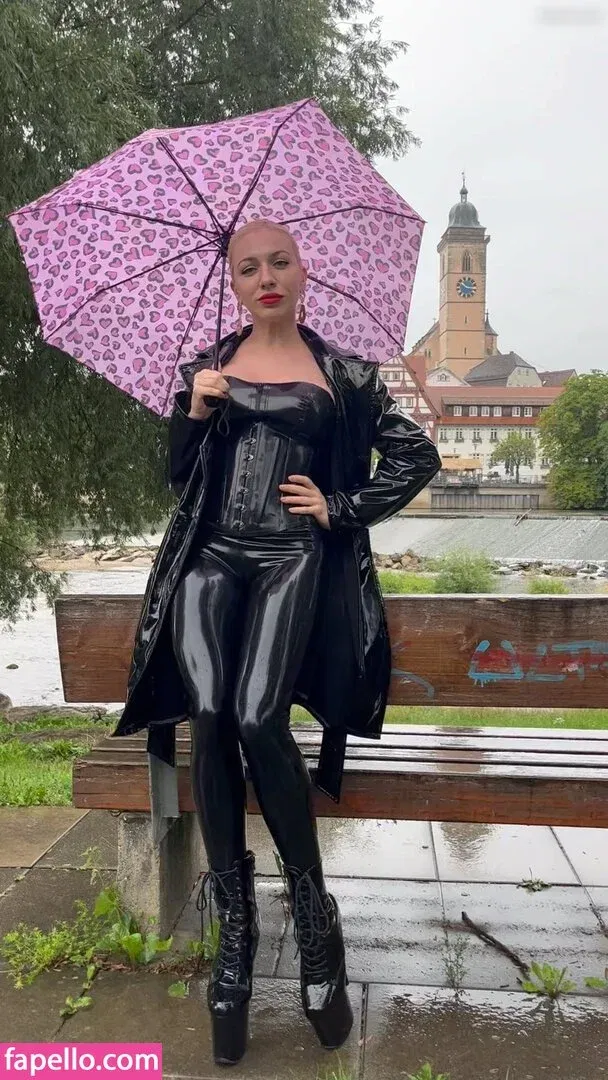 katya_superb / katyasuperb Onlyfans Photo Gallery 