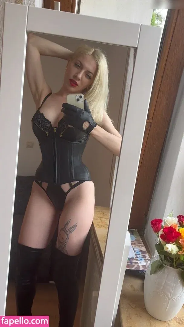 katya_superb / katyasuperb Onlyfans Photo Gallery 