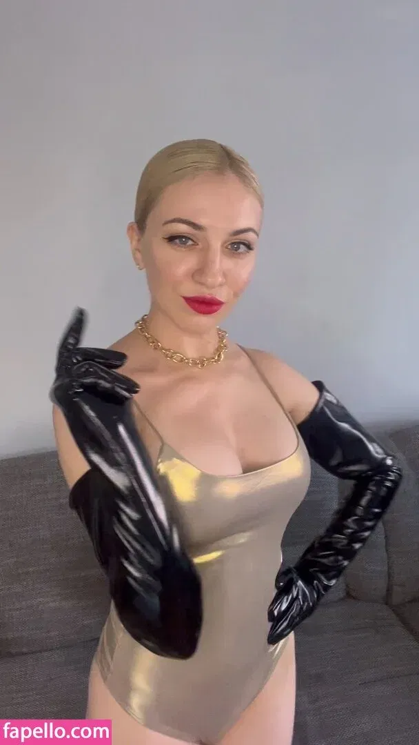 katya_superb / katyasuperb Onlyfans Photo Gallery 