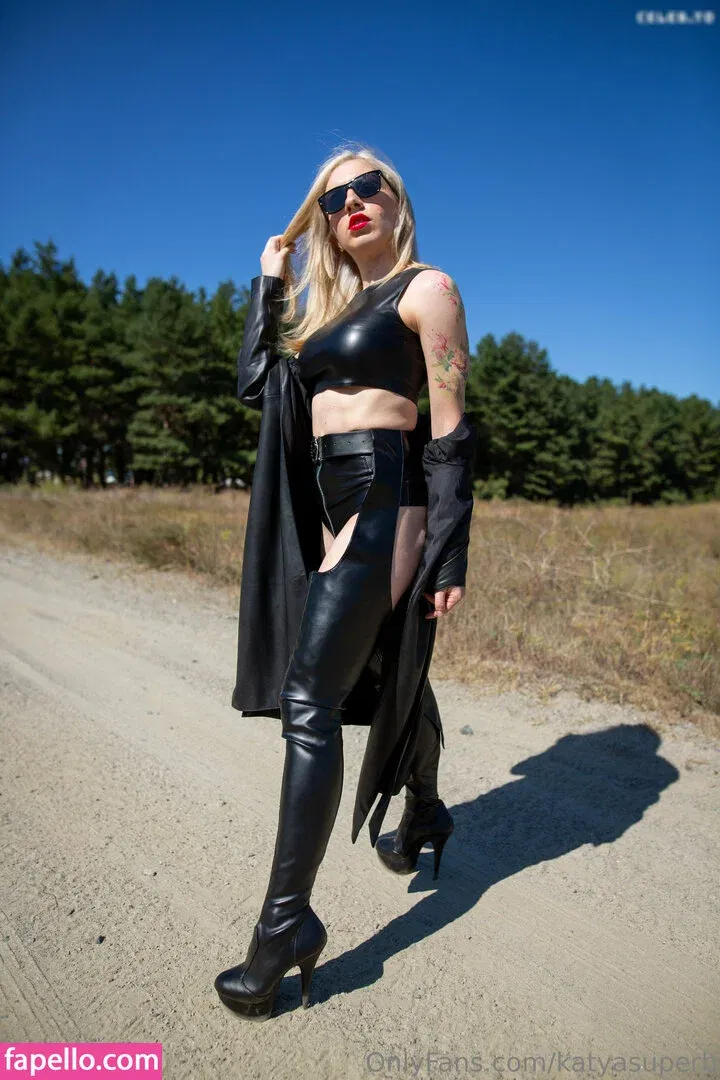 katya_superb / katyasuperb Onlyfans Photo Gallery 