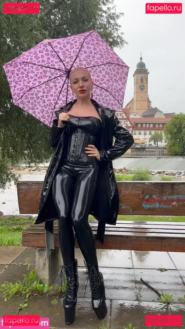 katya_superb / katyasuperb Onlyfans Photo Gallery 