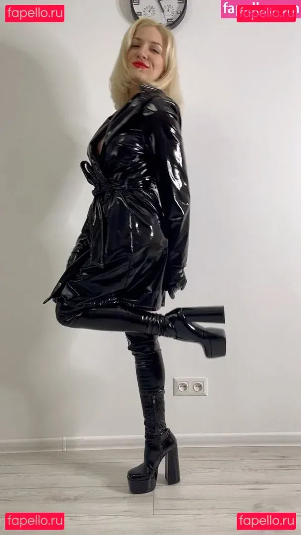 katya_superb / katyasuperb Onlyfans Photo Gallery 