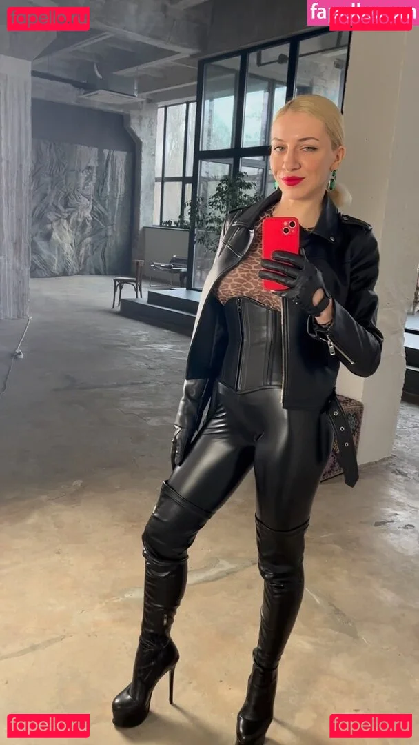 katya_superb / katyasuperb Onlyfans Photo Gallery 