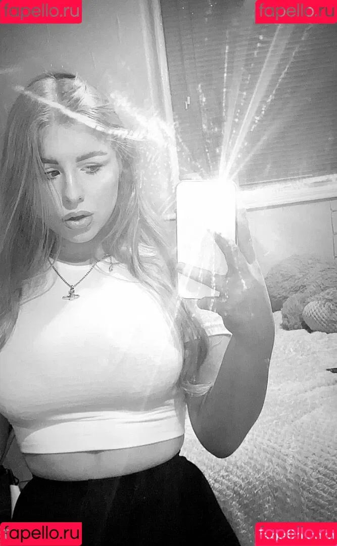 Isabelle Rose / hellsbelsrose / isabellrrose Onlyfans Photo Gallery 